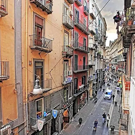 Frühstückspension Napoli Affittacamere 3*